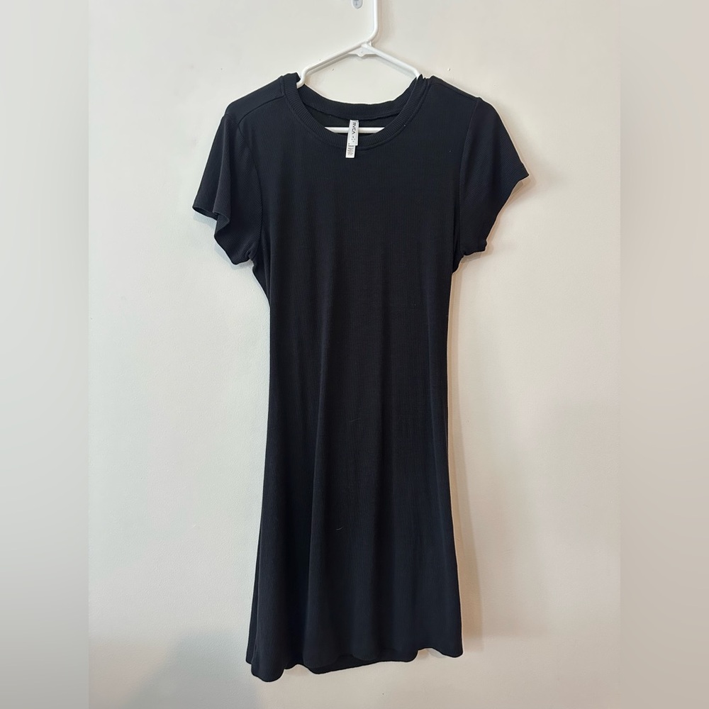 RVCA Black Ribbed Short Sleeve mini Dress with open lower back